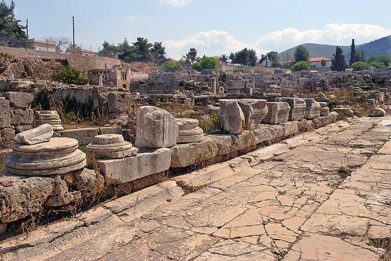 Μέρος της οδού Λεχαίου που οδηγούσε το αρχαίο λιμάνι